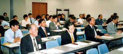 会場様子